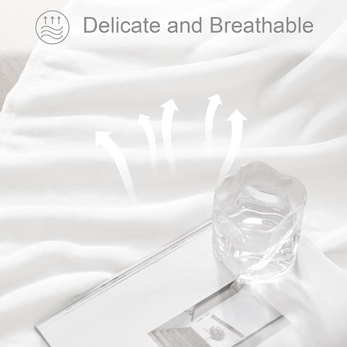 Exclusivo Mezcla Fleece Blanket Twin Size for Bed, Super Soft and Warm, All Season, Cozy, Plush, Lightweight, 90x66 Inches, Pure White