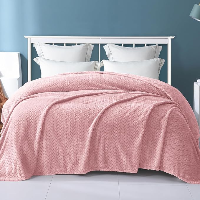 Exclusivo Mezcla Fleece Twin Size Blanket for Bed, 60x80 Inches Soft Cozy Jacquard Flannel Blankets, Lightweight Fuzzy Plush Warm for Women, Pink