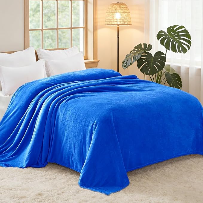 Exclusivo Mezcla Fleece Blanket Twin Size for Bed, Super Soft and Warm, All Season, Cozy, Plush, Lightweight, 90x66 Inches, Cobalt Blue