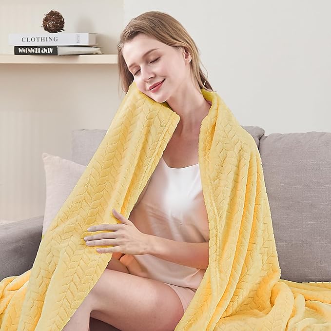inhand Fleece Twin Blanket for Bed Champagne Gold Throw Blanket for Couch Super Soft Cozy Warm Blankets and Throws Lightweight Fuzzy Large Blanket for Sofa Bed Office,60x90 inches