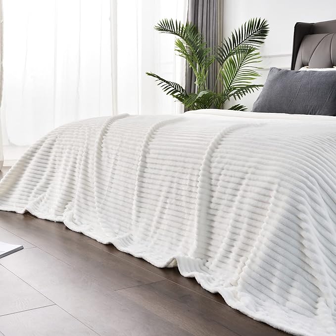 BEDELITE Fleece Blanket King Size – 3D Ribbed Jacquard Soft and Warm Decorative Fuzzy Blankets – Cozy, Fluffy, Plush Lightweight Throw Blankets for Couch, Bed, Sofa(Off White, 108x90 inches)