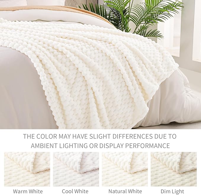Exclusivo Mezcla Fleece King Blanket for Bed, Extra Large Fuzzy Ivory Bed Blankets, Soft Cozy Plush Sofa Throws for All Seasons, 90x104 Inches