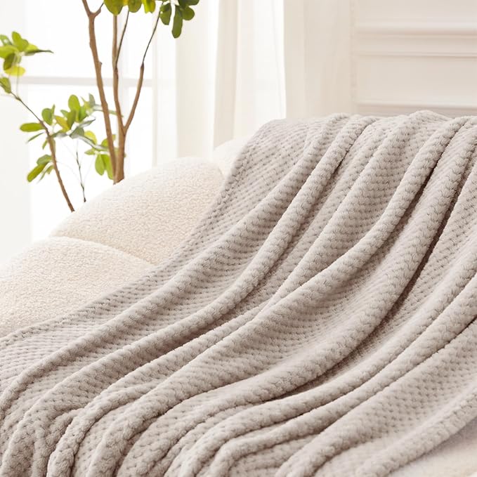 Exclusivo Mezcla Fleece Bed Blanket Queen Size, Super Soft and Warm Blankets for Couch, Sofa and Bed Waffle Textured, Cozy, Fuzzy and Lightweight (Tan, 90x90 Inches)