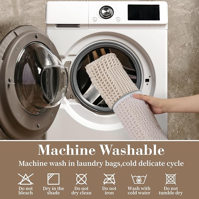 RESARE Waffle Bath Mat for Bathroom, Super Absorbent Bathroom Rugs Non Slip Machine Washable, Ultra Soft Quick Dry Boho Bath Rugs with Tassels for Floor, Upgraded Bordered Design, 24"x36" Pale Beige