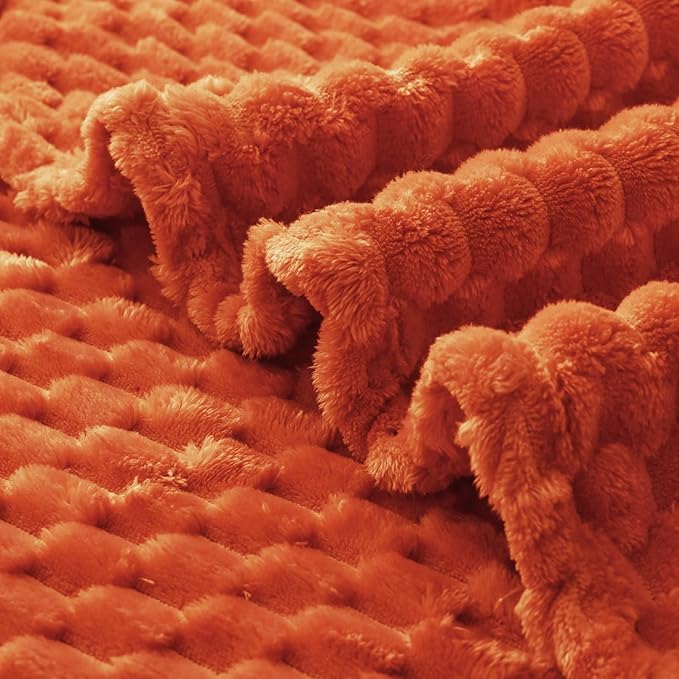 Exclusivo Mezcla Fleece Twin Blanket for Bed, Extra Large Fuzzy Burnt Orange Bed Blankets, Soft Cozy Plush Sofa Throws for All Seasons, 90x66 Inches