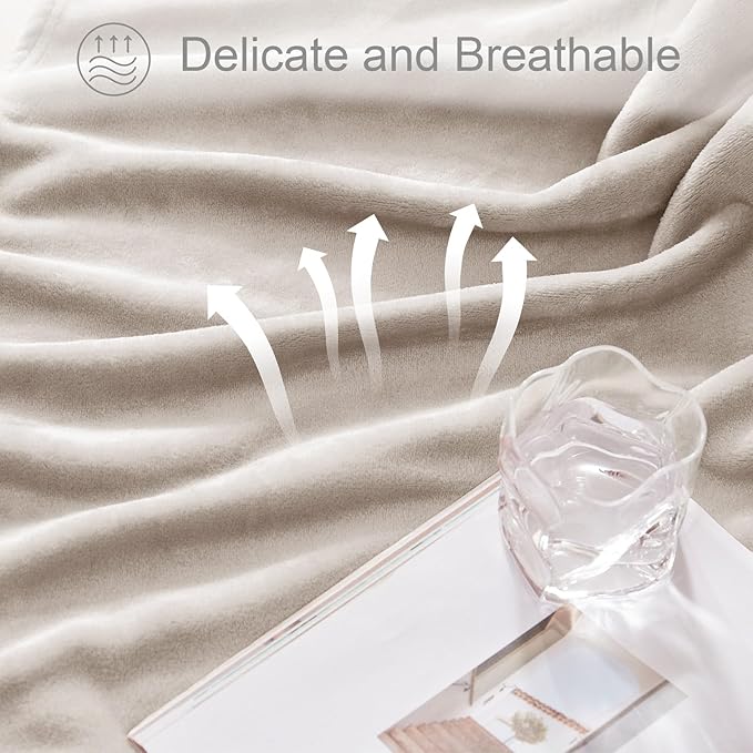 Exclusivo Mezcla Fleece Blanket Twin Size for Bed, Super Soft and Warm, All Season, Cozy, Plush, Lightweight, 60x80 Inches Camel