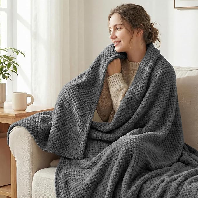Exclusivo Mezcla Fleece Bed Blanket Twin Size, Super Soft and Warm Blankets for Couch, Sofa and Bed Waffle Textured, Cozy, Fuzzy and Lightweight (Dark Grey, 90x66 Inches)
