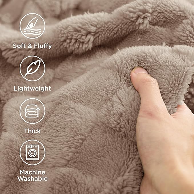 Bedsure GentleSoft Light Brown Twin XL Blanket for Bed - Super Soft Cozy Fleece Blankets for Kids, Cute Throws for Girls, Dorm Room Essentials for Girls Teens Back to School, 66x90 Inches