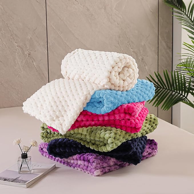 Exclusivo Mezcla Fleece Queen Blanket for Bed, Extra Large Fuzzy Blue Bed Blankets, Soft Cozy Plush Sofa Throws for All Seasons, 90x90 Inches