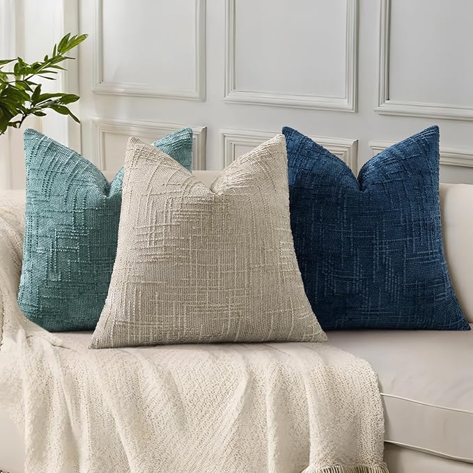 decorUhome Light Brown Chenille Throw Pillow Covers 20x20 Set of 2 Textured Soft Cozy Slubby Couch Pillow Covers Modern Farmhouse Boho Decorative Pillow Cases for Bed Sofa Living Room