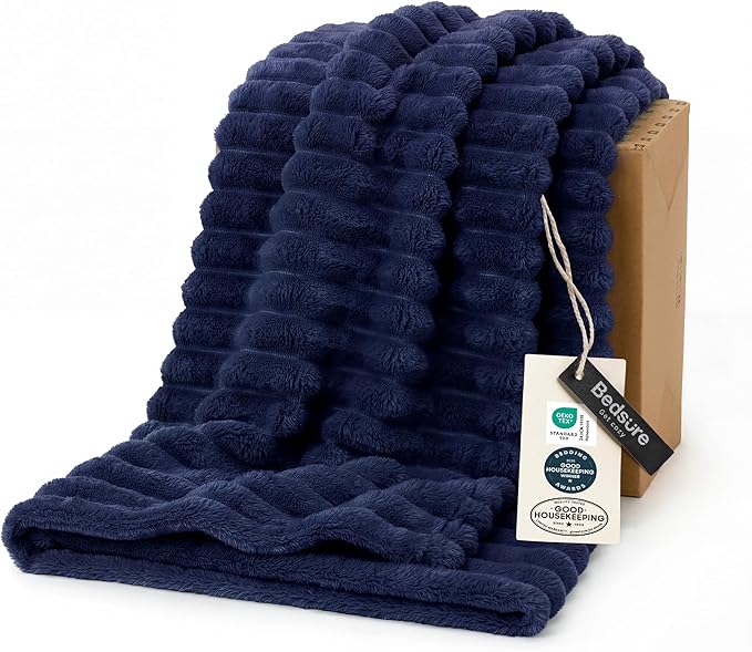 Bedsure GentleSoft Navy Blue Twin Blanket for Bed - Cozy Soft Blankets for Women, Cute Large Throws for Girls, Navy, 66x90 Inches