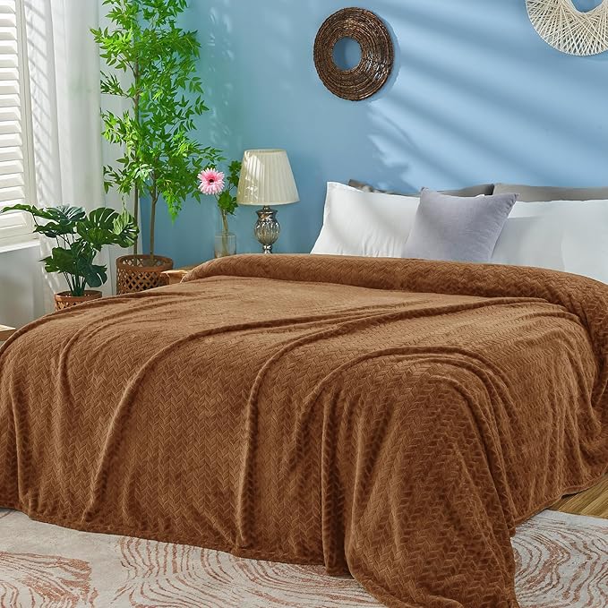 inhand Chocolate Brown Fleece Throw Blanket for Couch, Super Soft Flannel Blanket, Lightweight Fuzzy Blankets Sofa Bed Office, Washable Cozy Plush Fleece Blankets&Throw for All Season(50x60 Inches)
