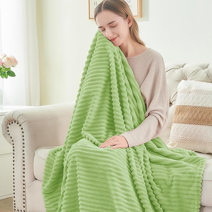 BEDELITE Sage Green Throw Blanket for Couch, 3D Ribbed Jacquard Soft & Cozy Fleece Blanket, Fluffy, Plush Lightweight Spring Throw Blankets for Picnic, Travel, 50x60 Inches