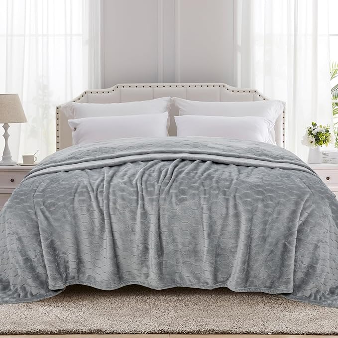 TOONOW Fleece Bed Blanket King Size 90x108 inches, Super Soft Fluffy Fuzzy Plush Blanket Geometric Pattern Cozy Microfiber Flannel Blankets for Couch, Bed, Sofa, Light Grey