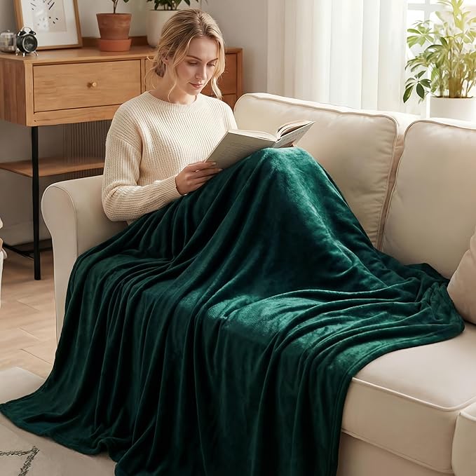 Exclusivo Mezcla Fleece Throw XL Blanket for Couch, Sofa, Super Soft and Warm Forest Green Blankets, All Season, Cozy, Plush, Lightweight, 50x70 Inches
