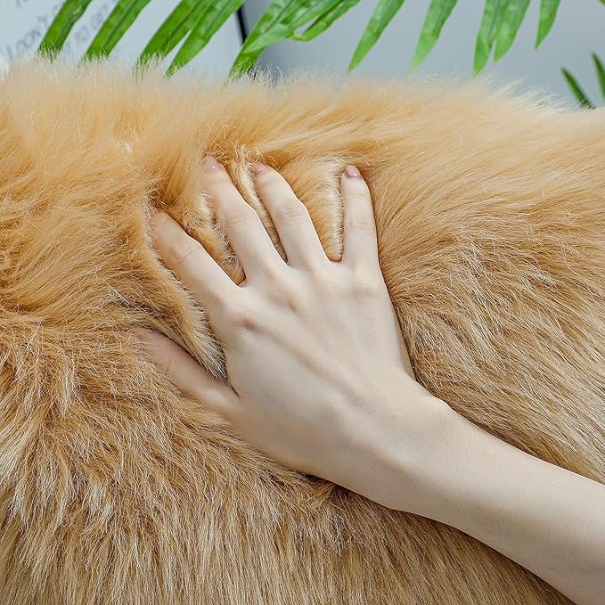 linmopm Faux Fur Rug Sheepskin Shag Fluffy Fuzzy Beige 3x3 ft Rugs for Bedroom Bedside Bed Floor Living Room Plush Round High-Density Cushion Carpet Super Sofa Cover