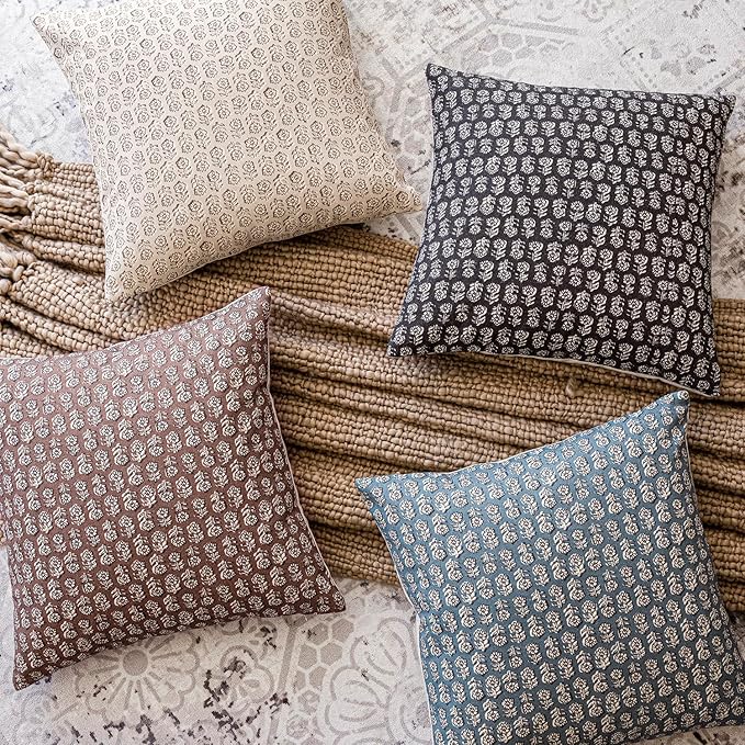 Foindtower Set of 2 Decorative Neutral Floral Print Throw Pillow Covers Vintage Accent Farmhouse Cushion Covers Boho Home Decor for Sofa Couch Chair Bedroom Living Room,24×24 Inch,Black